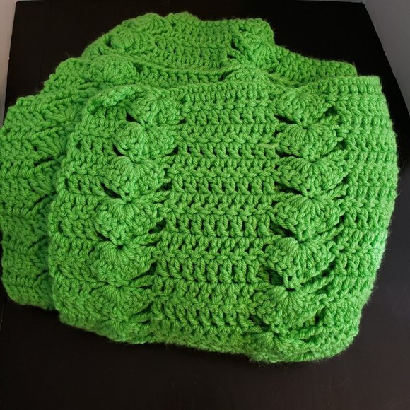 Other - Beautiful green crocheted blanket
